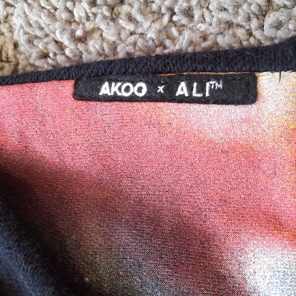 Akoo x Ali Float and Sting Sweatshirt - Picture 2 of 5